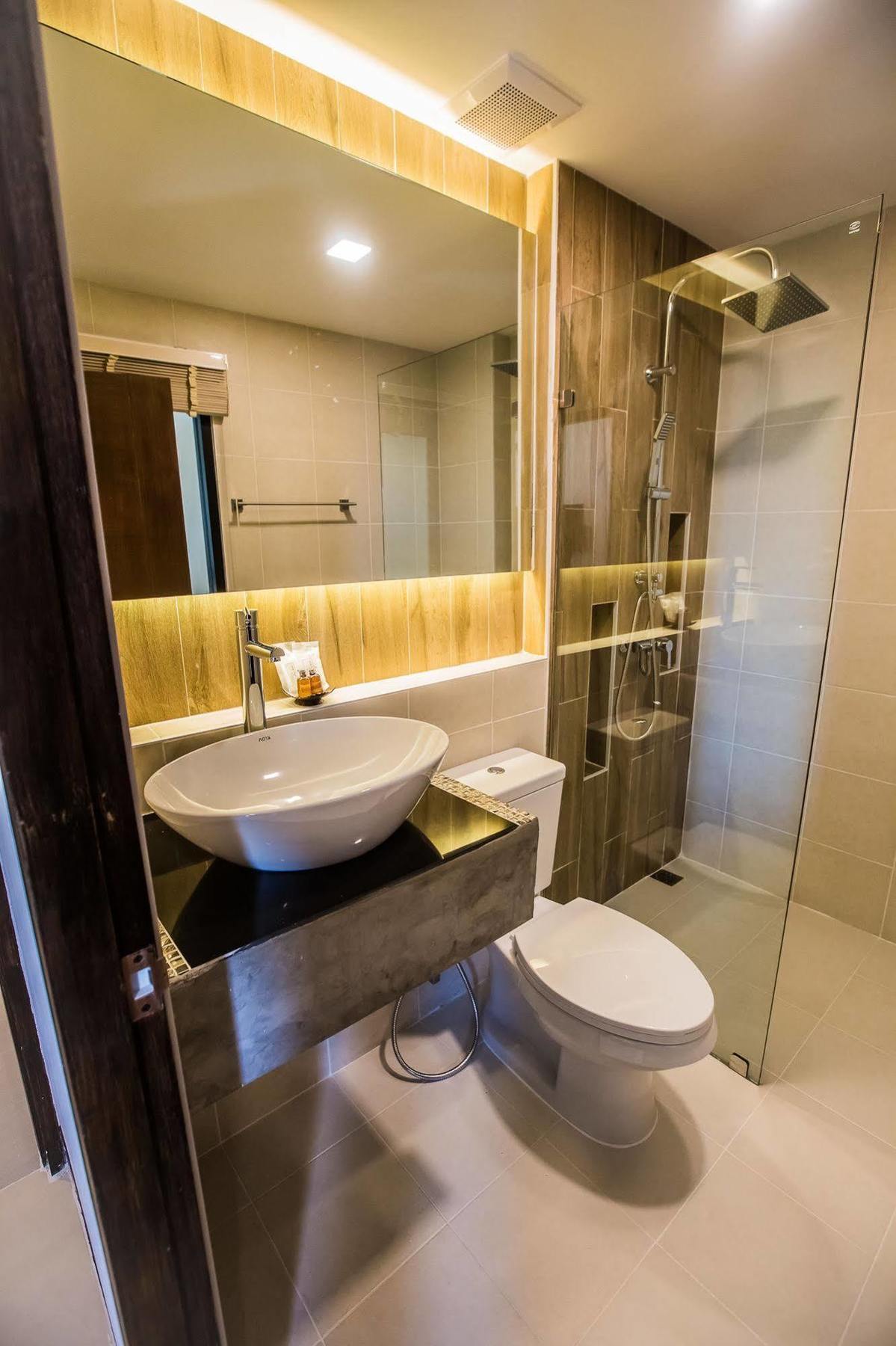 C Hotel Boutique And Comfort Chiang Mai Exterior foto