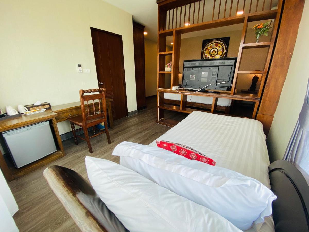 C Hotel Boutique And Comfort Chiang Mai Exterior foto